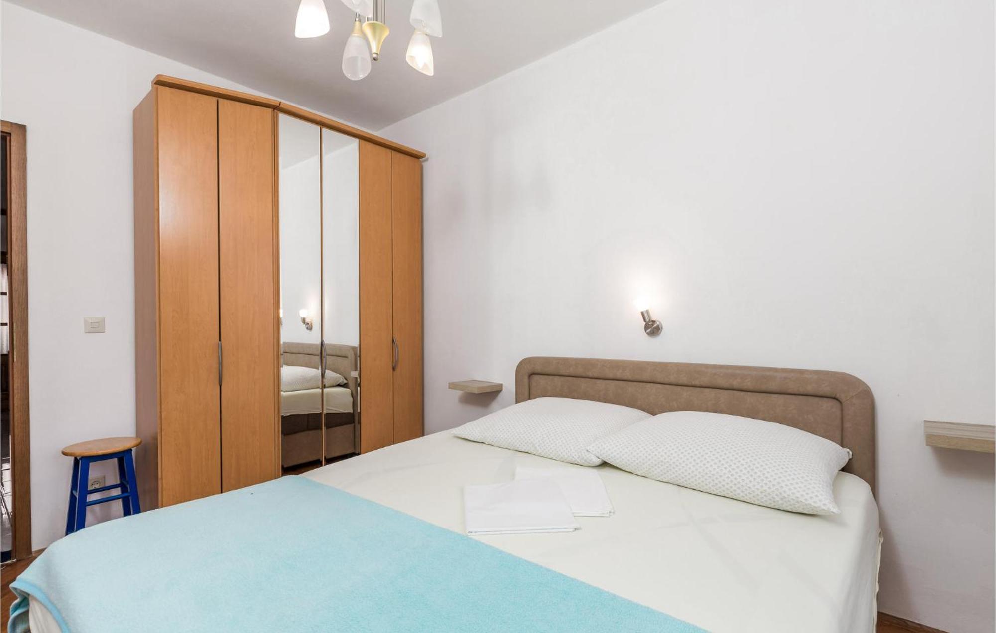 Nice Apartment In Sv,Juraj With Kitchen 斯维蒂尤拉伊 外观 照片