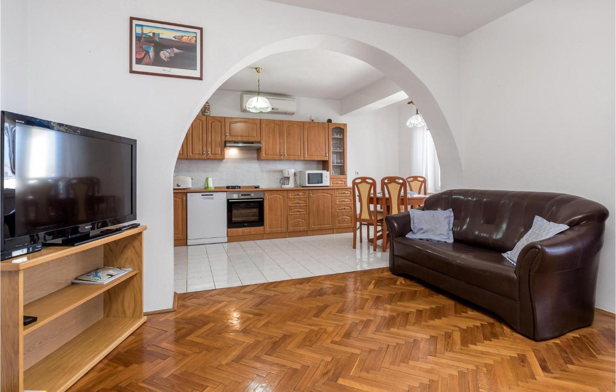 Nice Apartment In Sv,Juraj With Kitchen 斯维蒂尤拉伊 外观 照片
